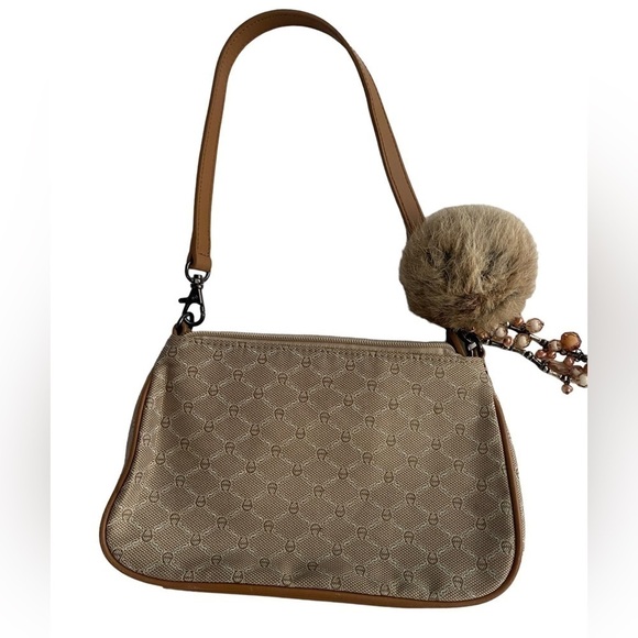 ETIENNE Aigner small purse - Picture 2 of 6